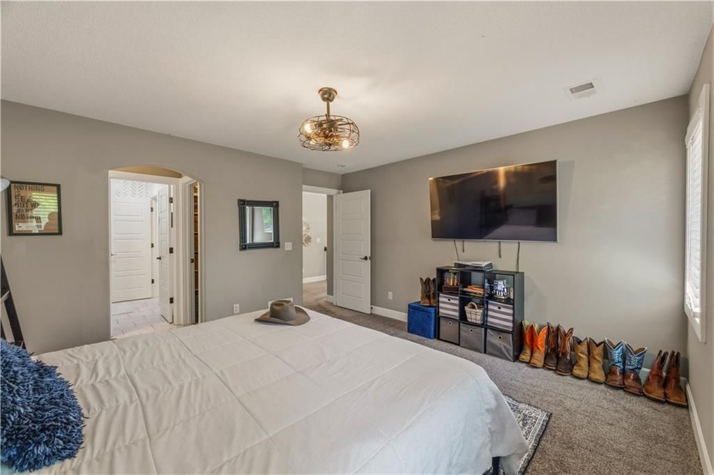 1104 Lakecrest Circle — photo 56