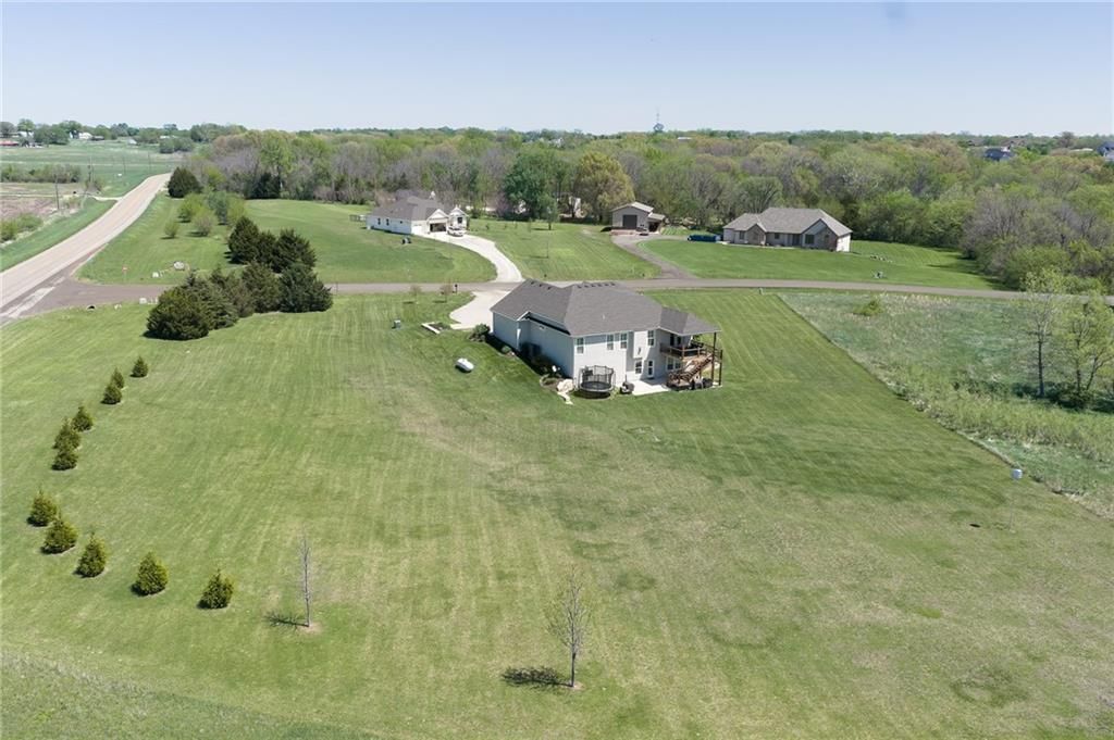 25865 Primrose Lane — photo 34