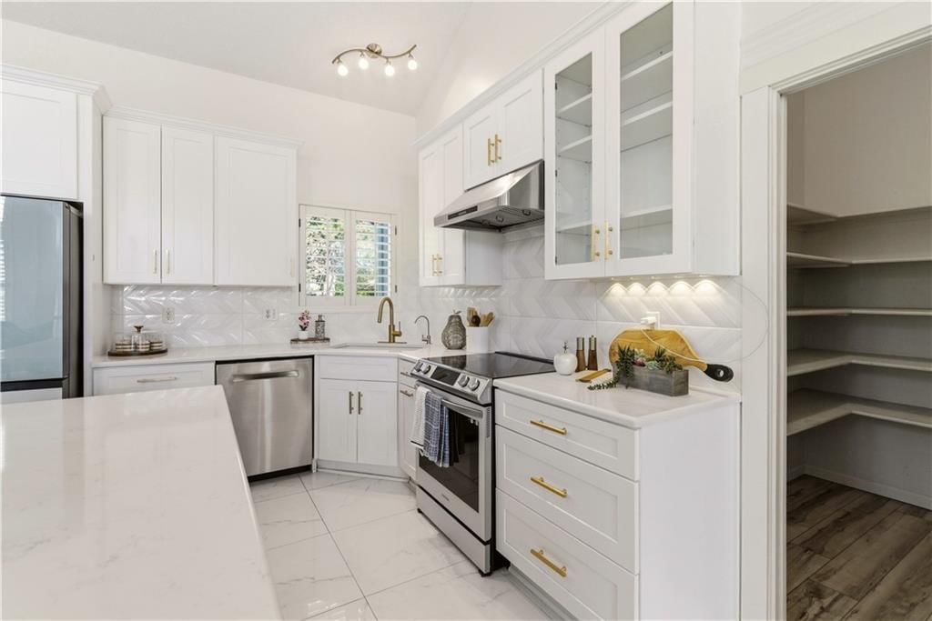 14322 Reeder Street — photo 17