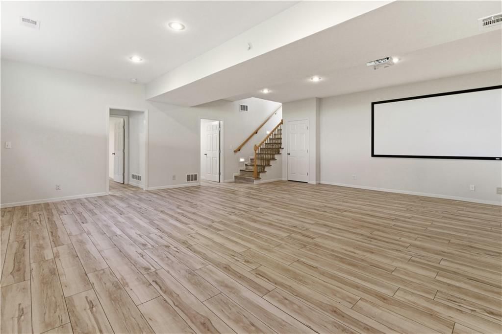 14322 Reeder Street — photo 36