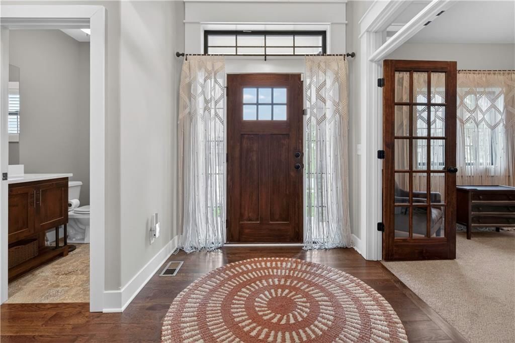 1309 NE Brandywine Drive — photo 4