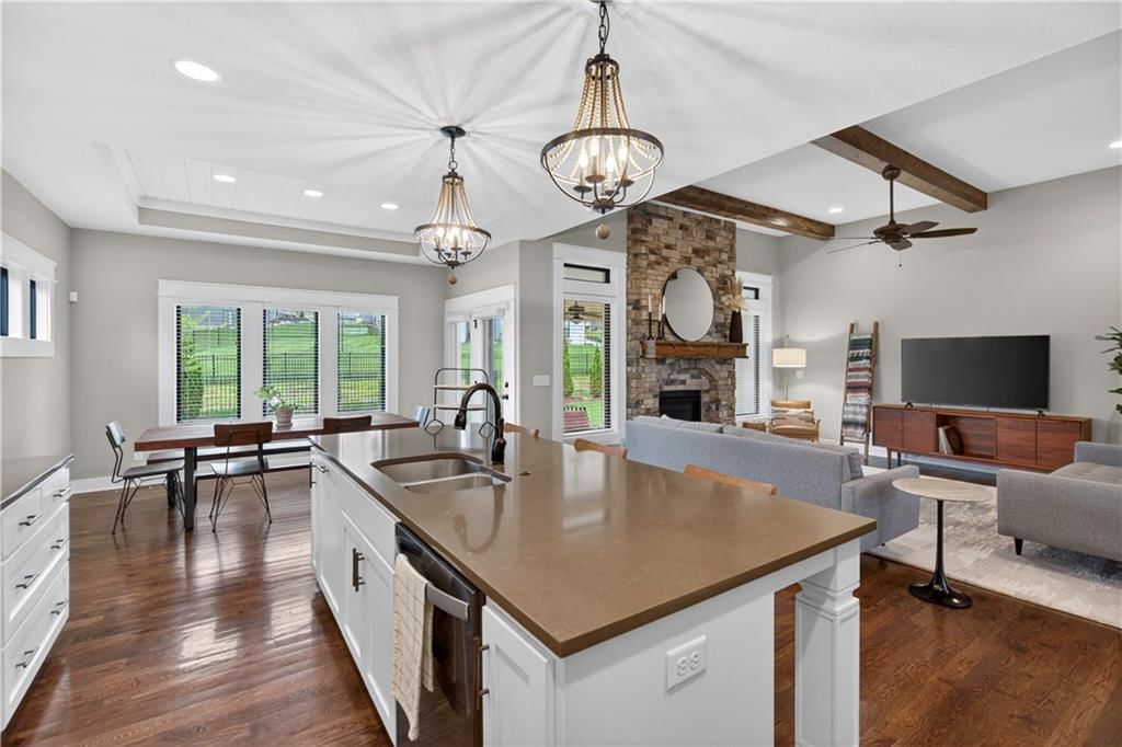 1309 NE Brandywine Drive — photo 11