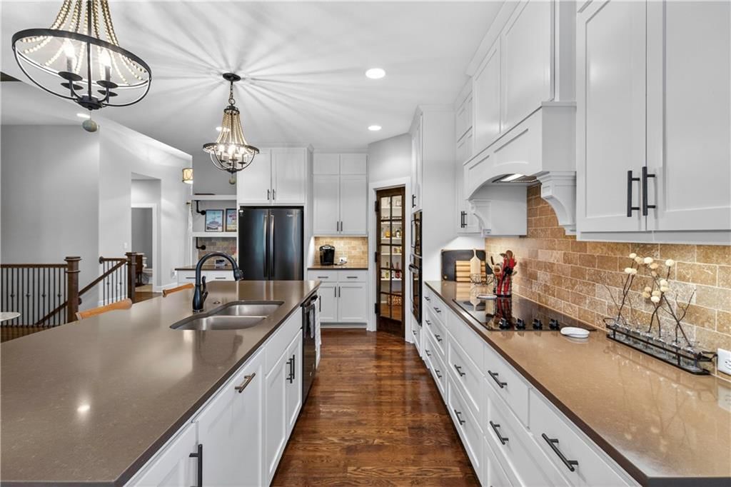 1309 NE Brandywine Drive — photo 12