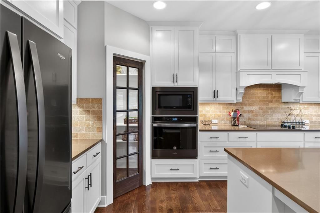 1309 NE Brandywine Drive — photo 16