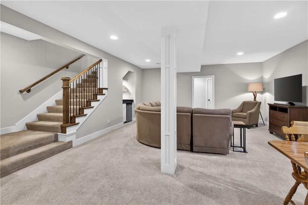 1309 NE Brandywine Drive — photo 35