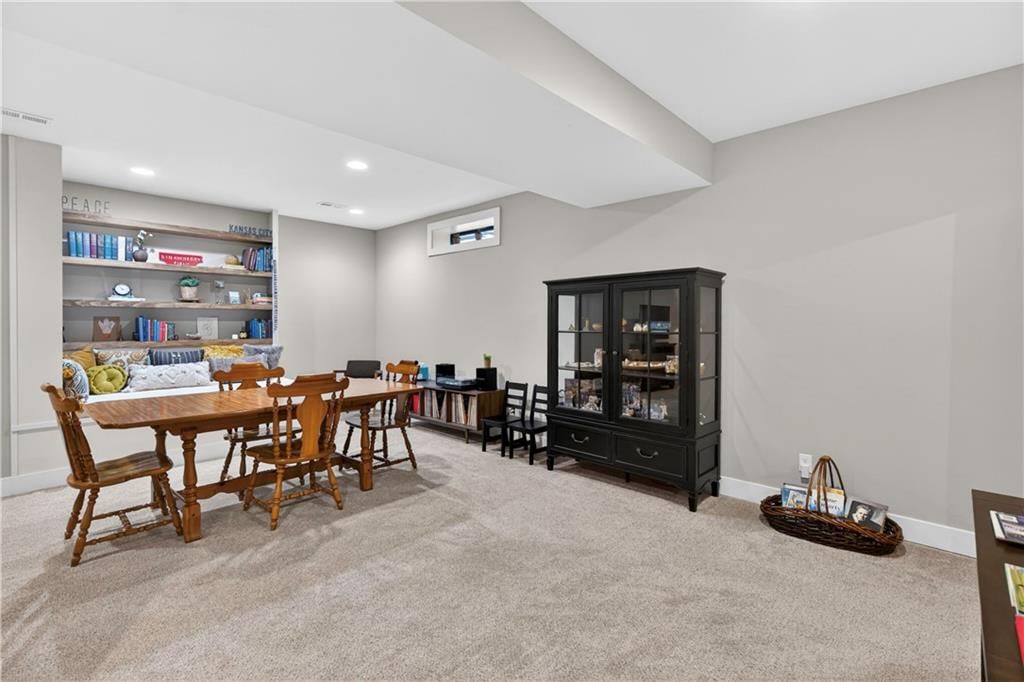 1309 NE Brandywine Drive — photo 43