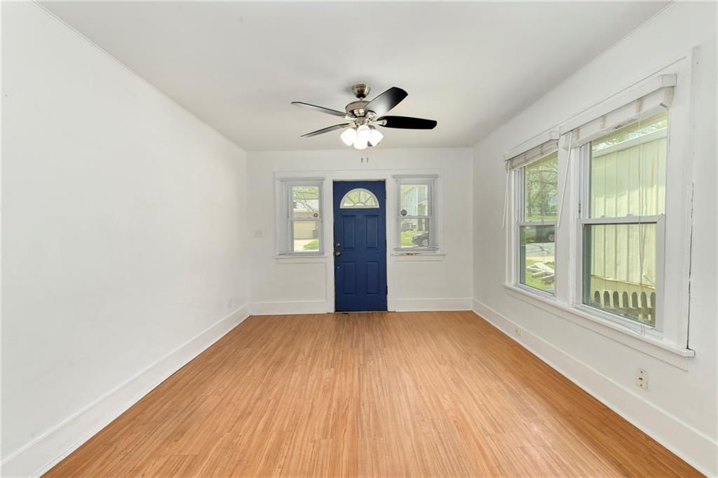 526 Oak Street — photo 8