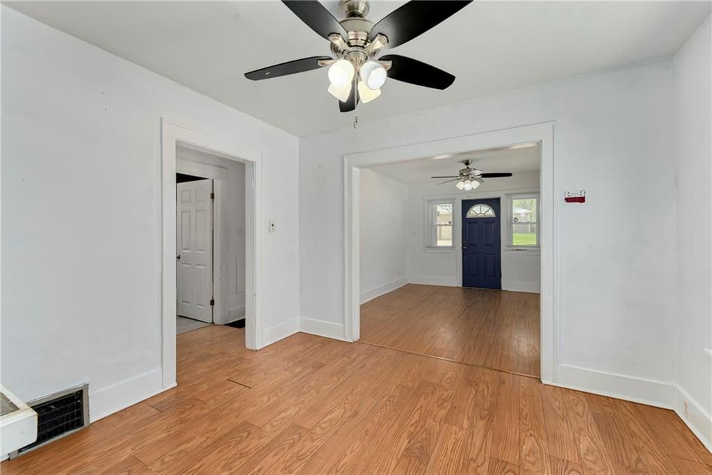 526 Oak Street — photo 10