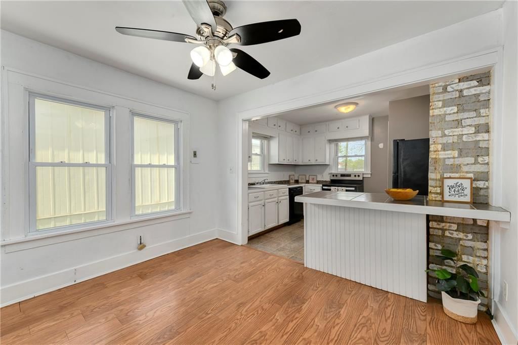526 Oak Street — photo 12