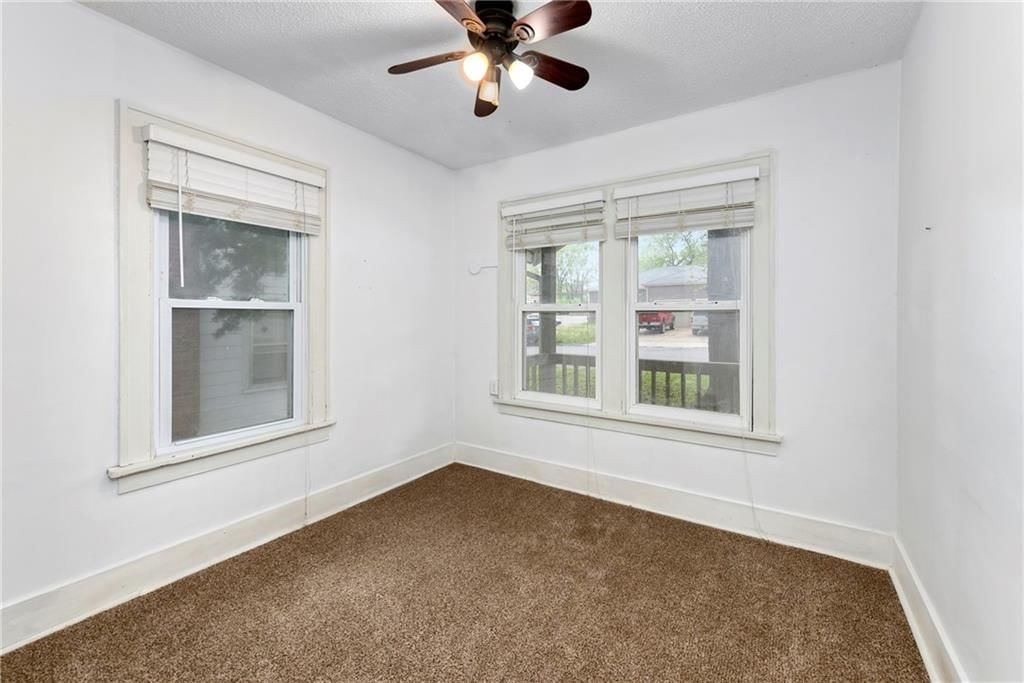 526 Oak Street — photo 20