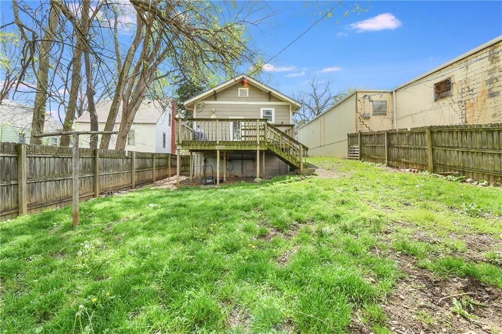526 Oak Street — photo 29