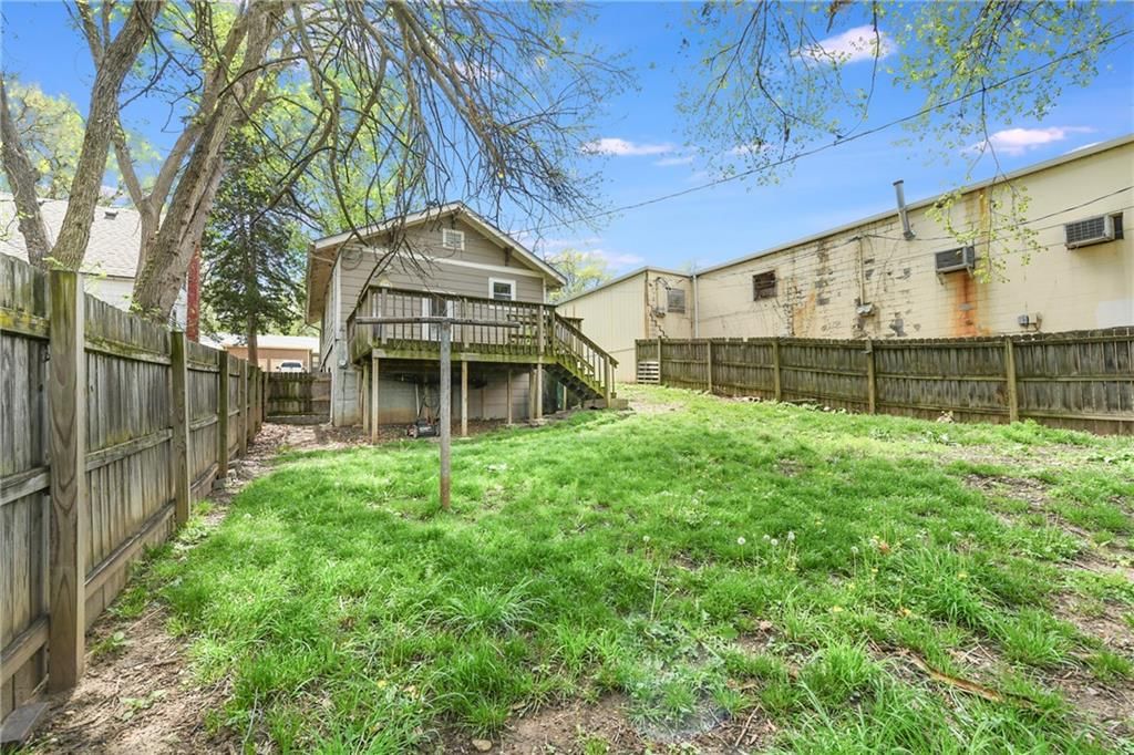526 Oak Street — photo 30