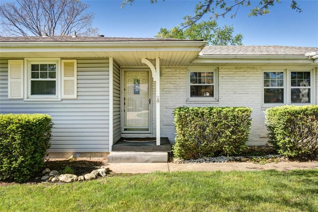 802 N Crow Avenue — photo 2