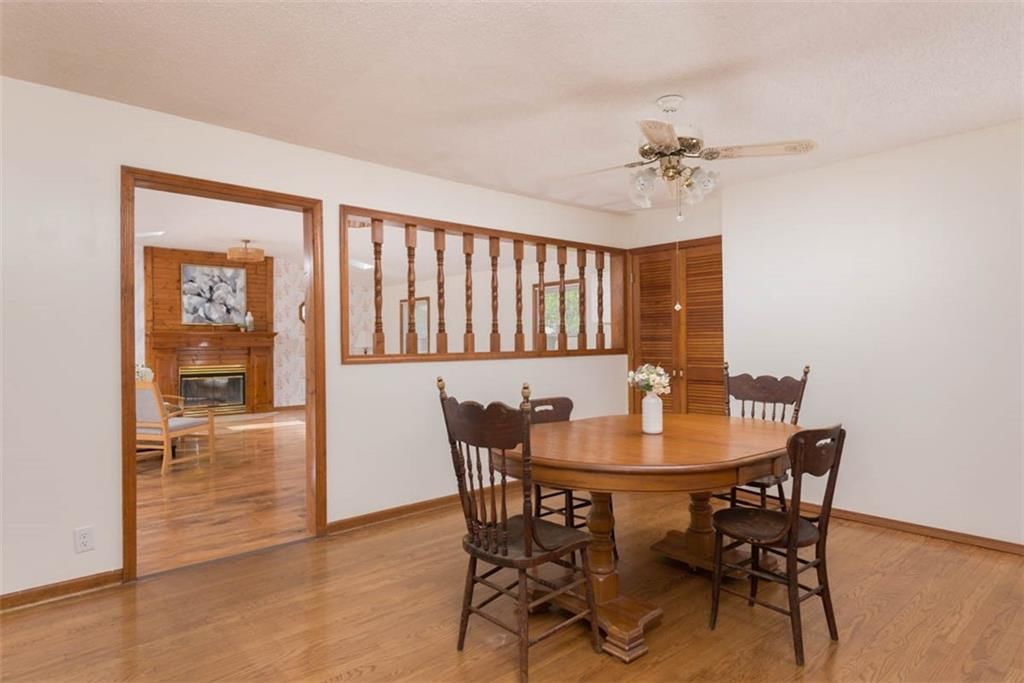 802 N Crow Avenue — photo 9
