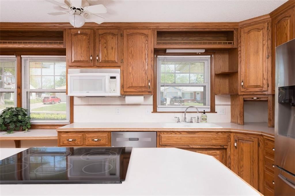 802 N Crow Avenue — photo 15