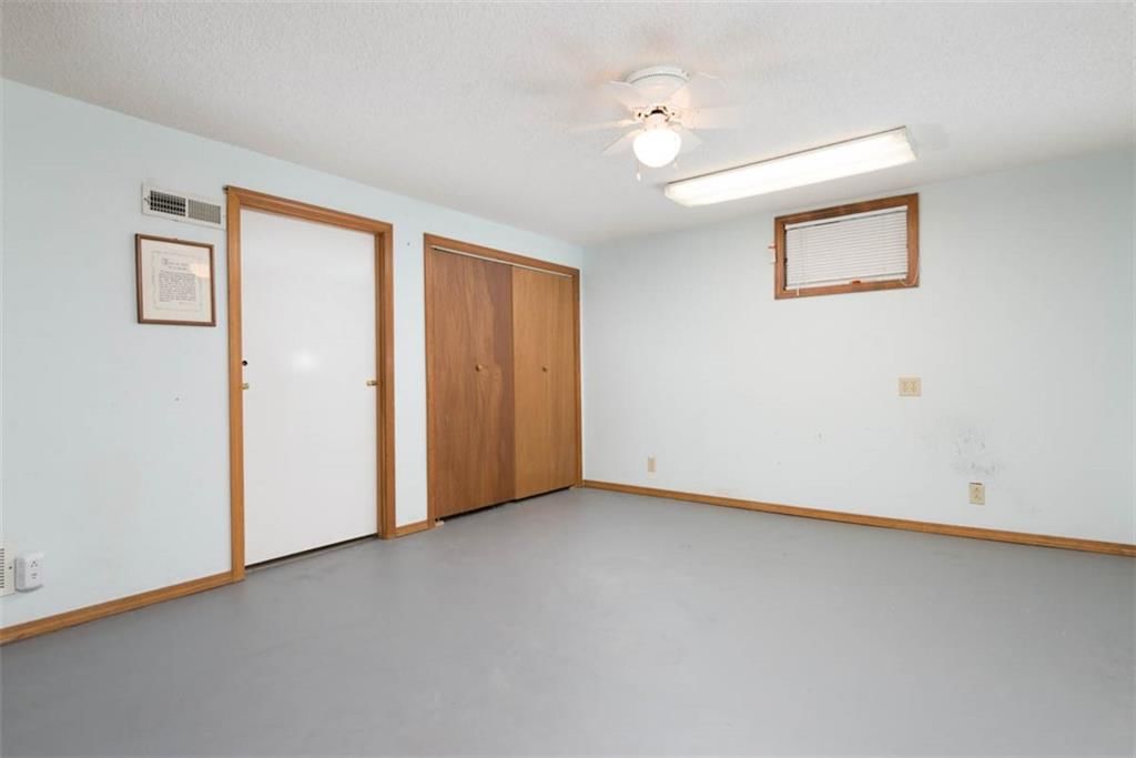 802 N Crow Avenue — photo 29