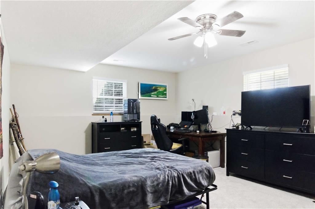 15588 Crestwood Drive — photo 6