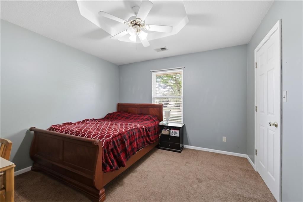 103 W Locust Street — photo 14