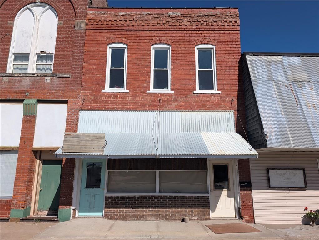 209 S Market Street, Holden, MO