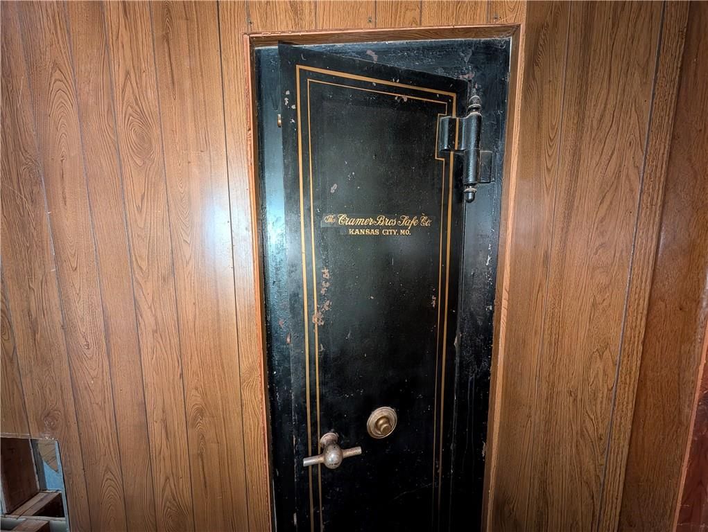 209 S Market Street — photo 25