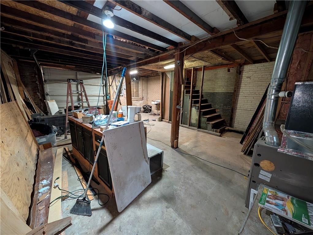 209 S Market Street — photo 32