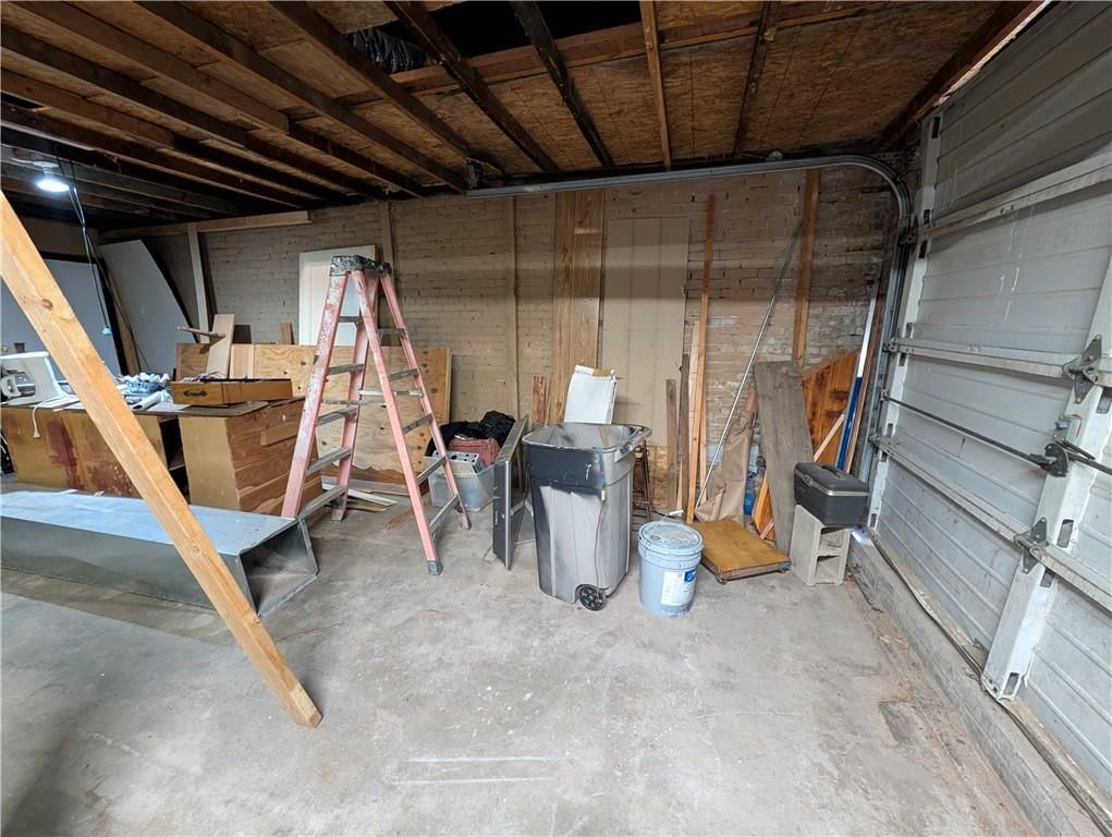 209 S Market Street — photo 34