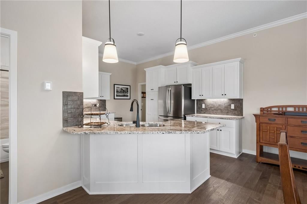 11901 S Tallgrass Drive — photo 8