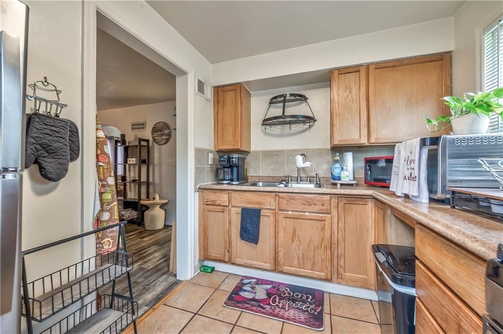 2532 W Paseo Boulevard — photo 9