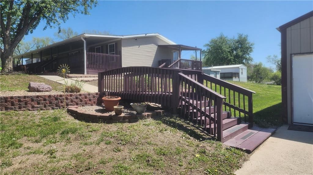 402 W Corrine Street — photo 4