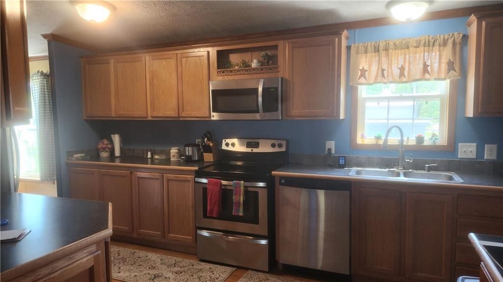 402 W Corrine Street — photo 10