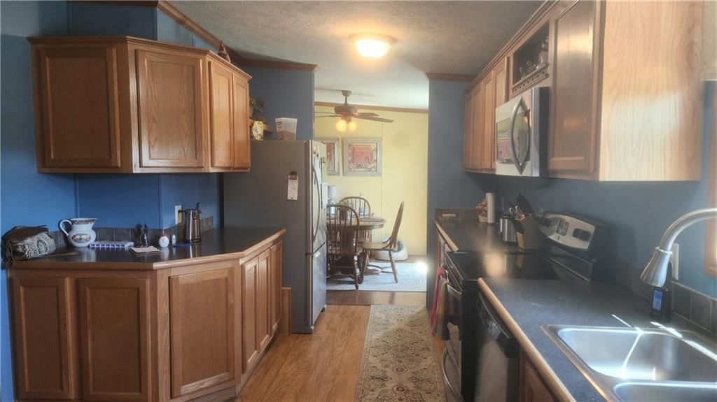 402 W Corrine Street — photo 11
