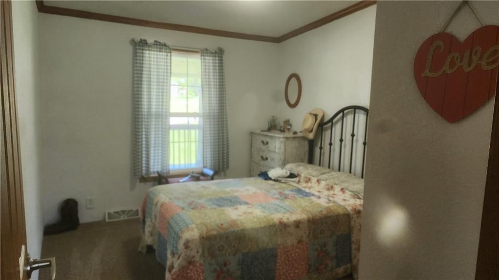 402 W Corrine Street — photo 15