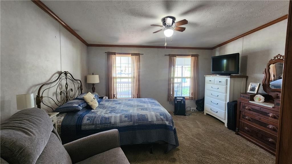 402 W Corrine Street — photo 16