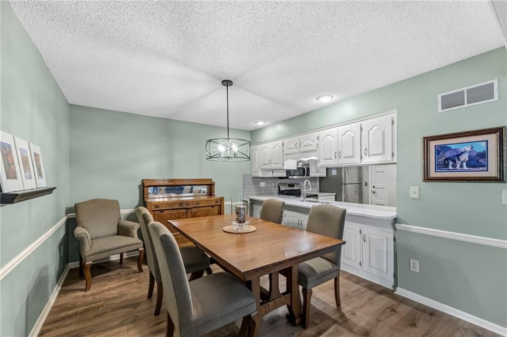 10715 W 116th Terrace — photo 9