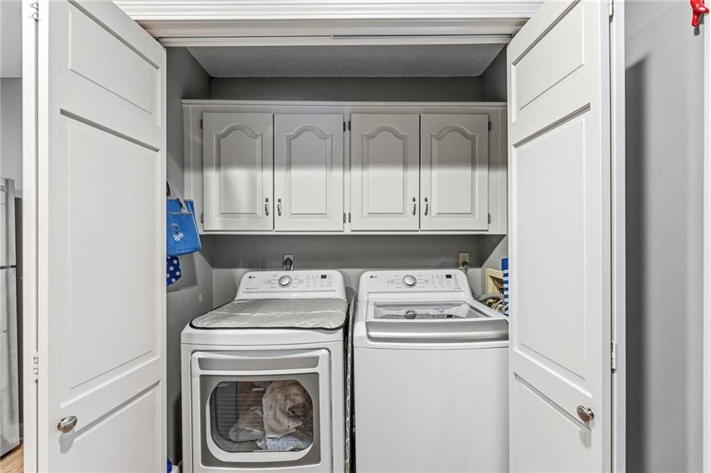 10715 W 116th Terrace — photo 16