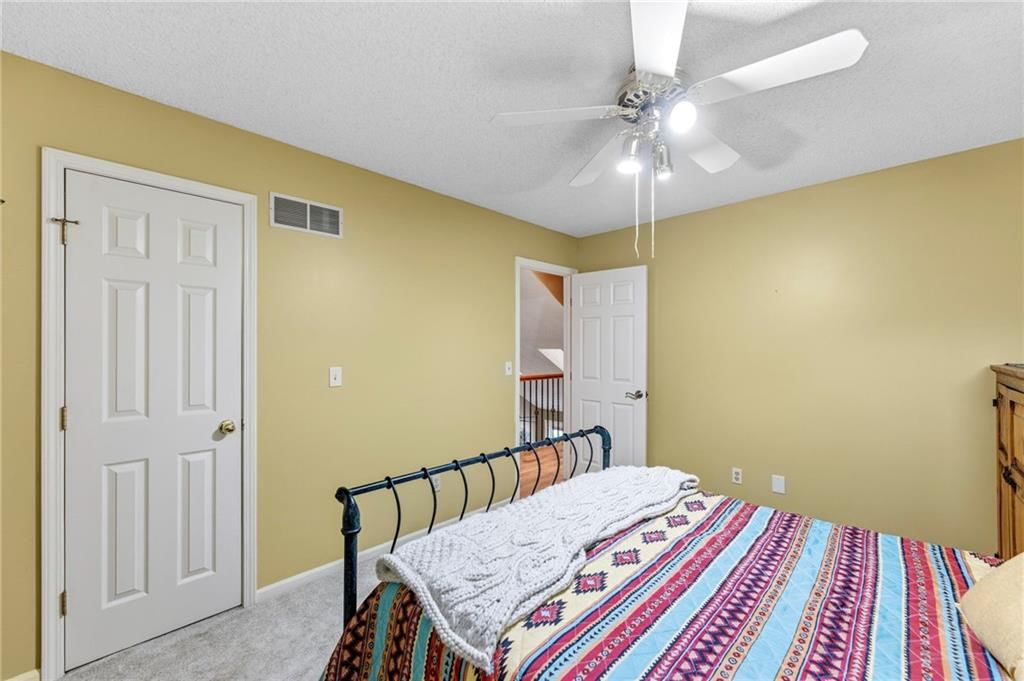 10715 W 116th Terrace — photo 33