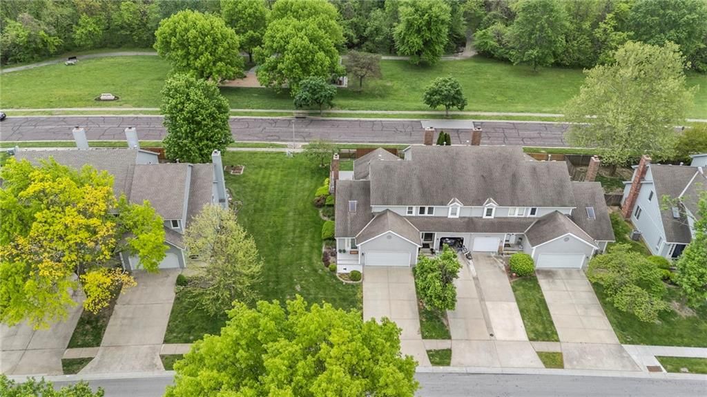10715 W 116th Terrace — photo 51