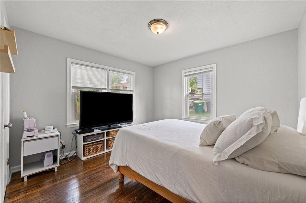 5321 Roswell Avenue — photo 20