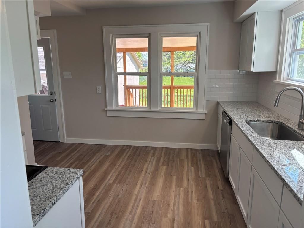 3302 Gene Field Road — photo 7
