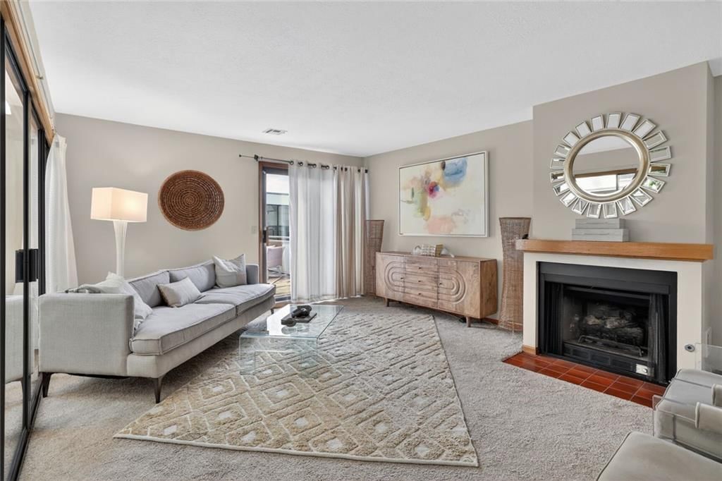 4567 Walnut Street — photo 4