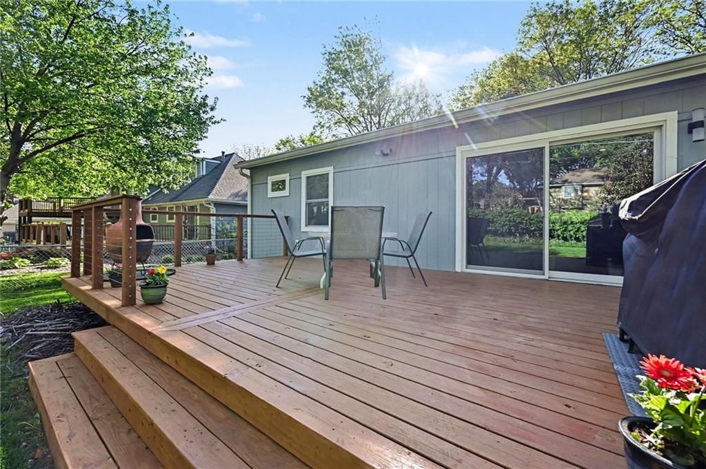 6608 Reeds Drive — photo 4
