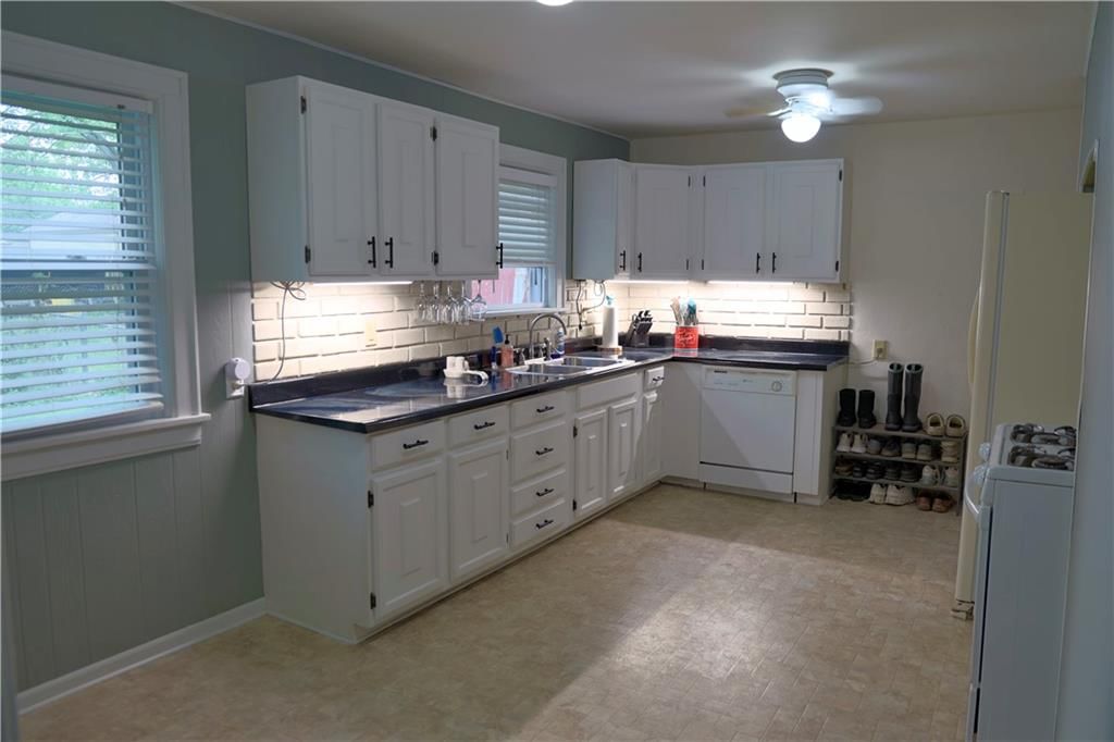 1006 E Pearl Street — photo 3