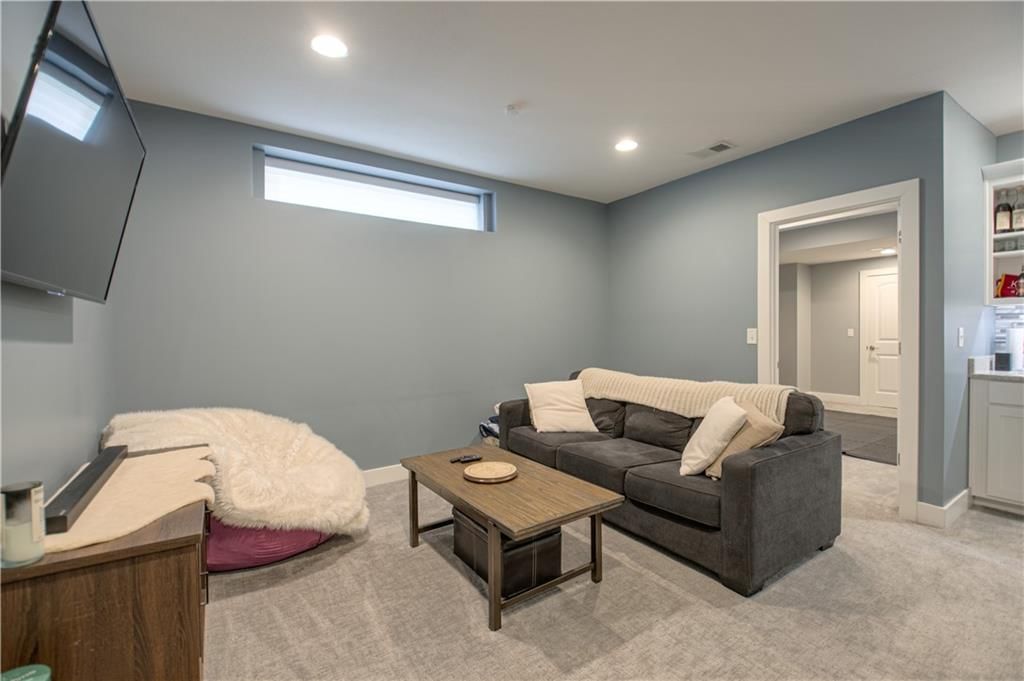 2546 Tracy Avenue — photo 26