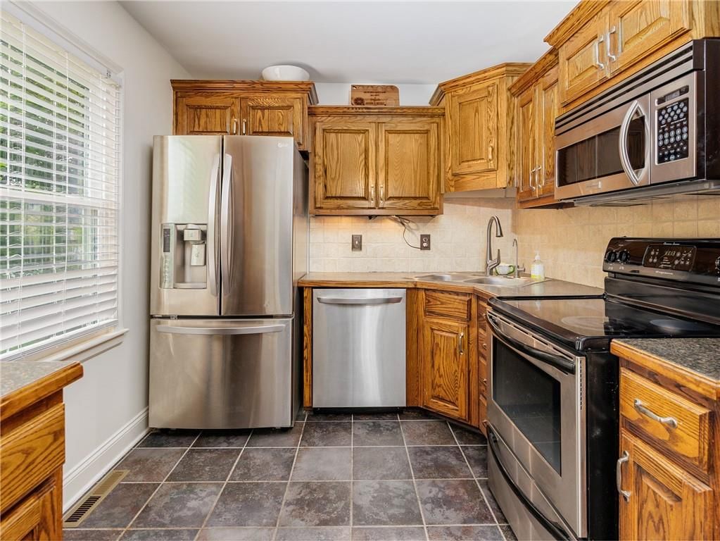 6108 W 76th Terrace — photo 12