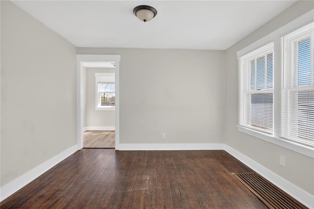 8405 Wabash Avenue — photo 4