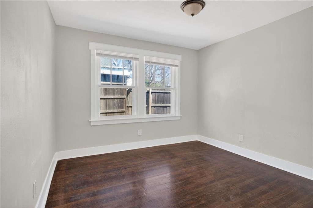 8405 Wabash Avenue — photo 12