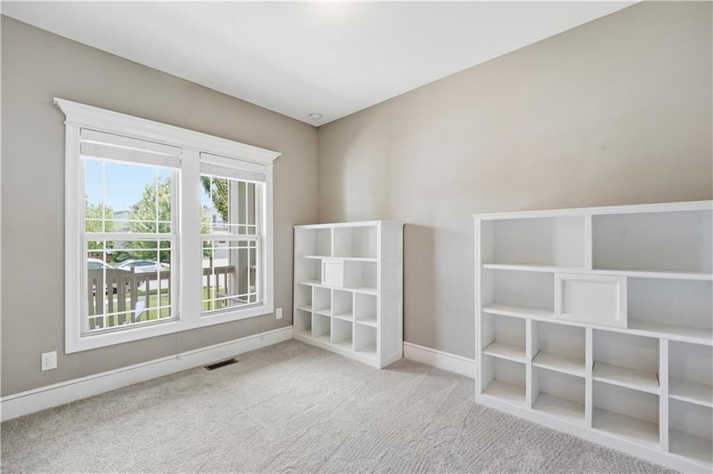 16438 AGNES Street — photo 5