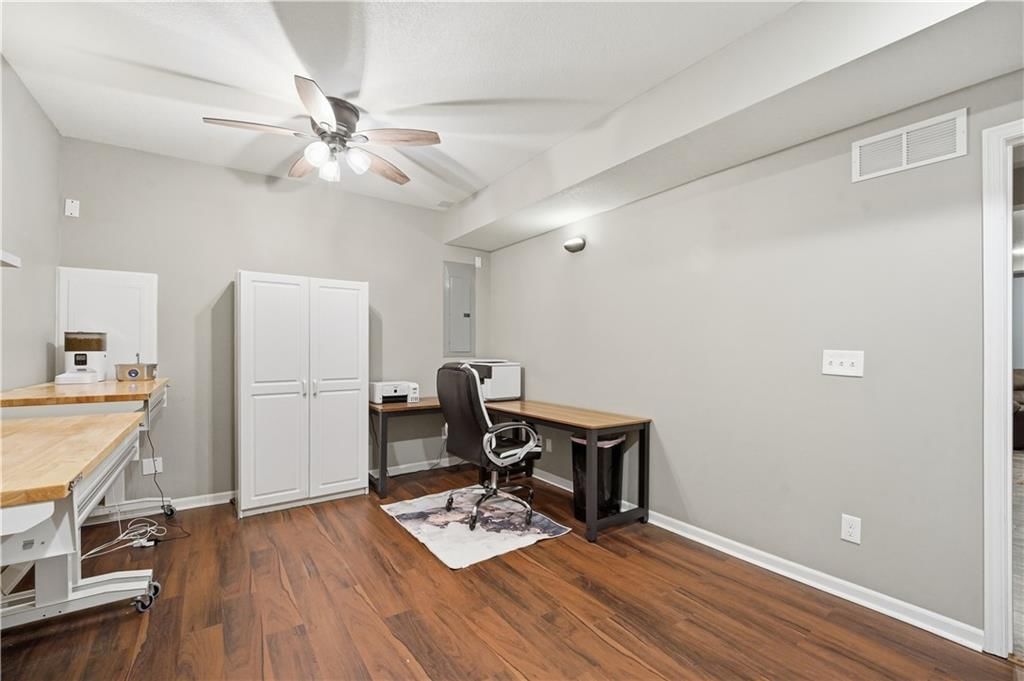 16438 AGNES Street — photo 28