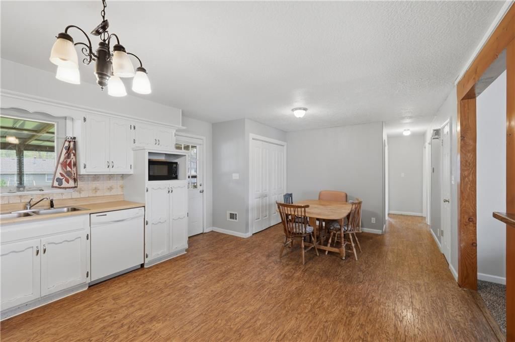 405 W College Street — photo 4