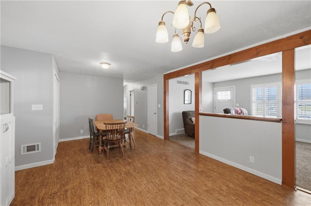 405 W College Street — photo 7